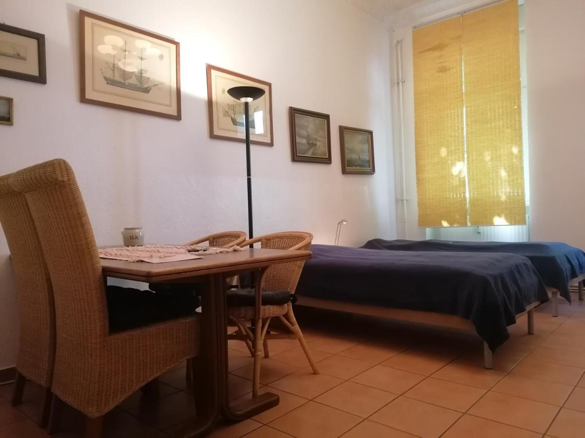 Apartment Esmarchstr. 20